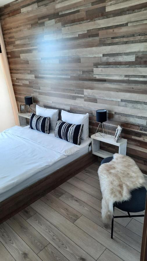 New Grey Residence Apartament Targu Mures Exterior photo